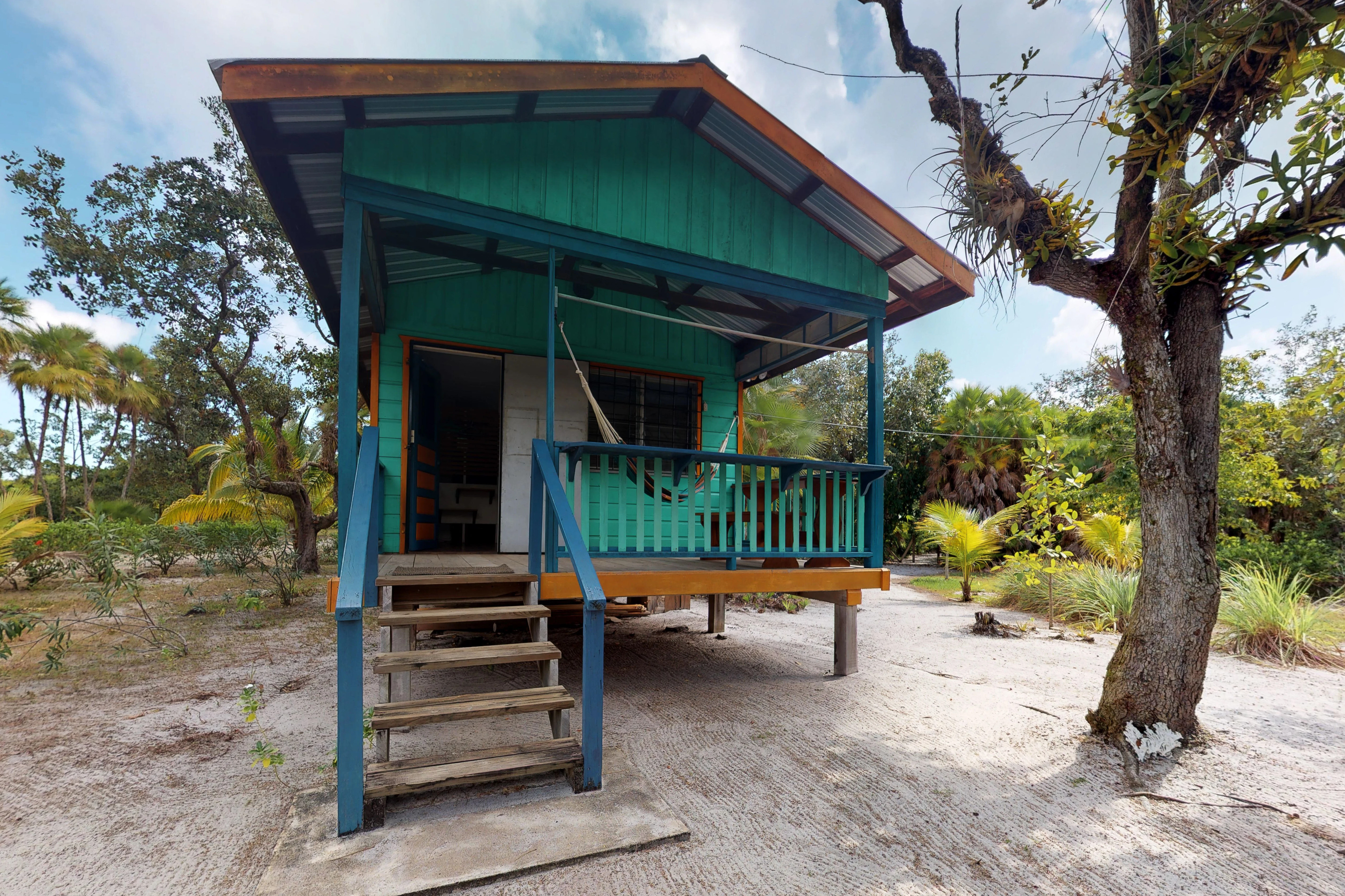 Ambergris Caye Home 1008221