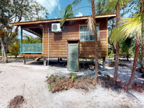 Ambergris Caye Home 1008221