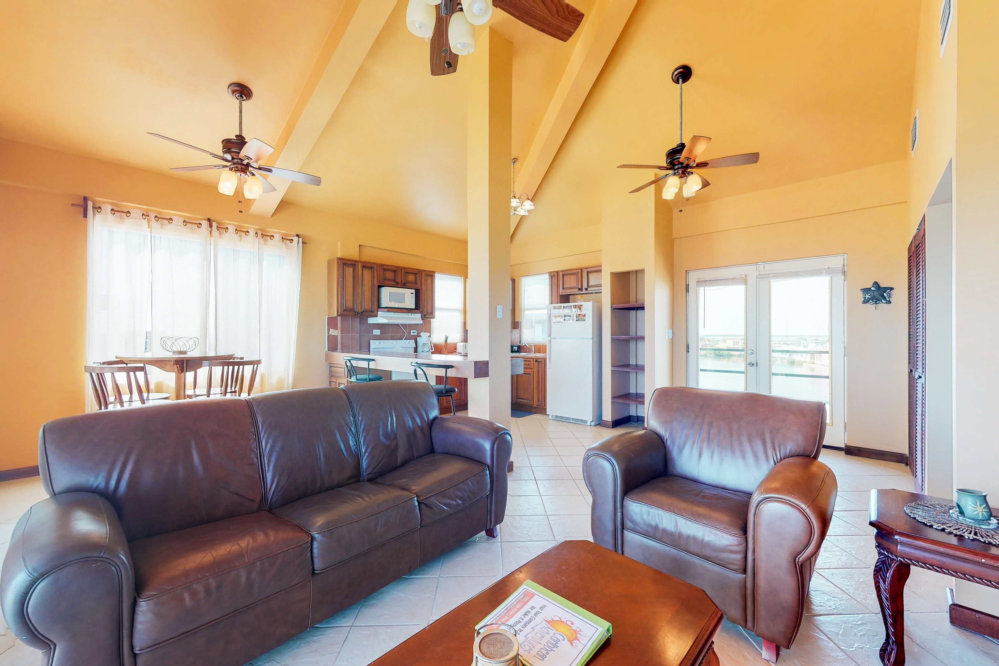 Ambergris Caye Home 1008223