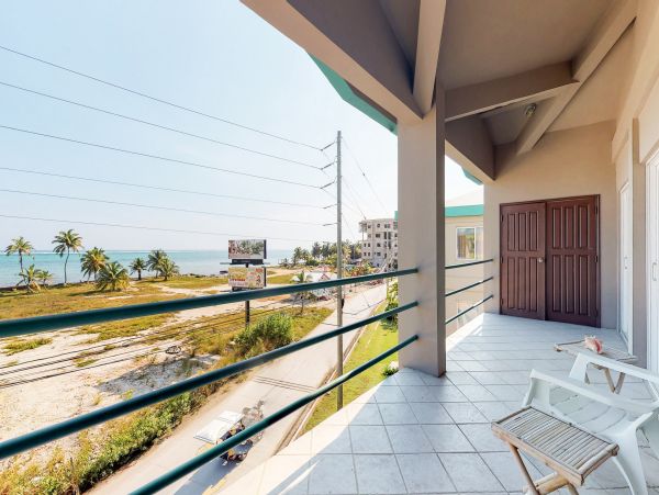 Ambergris Caye Home 1008223