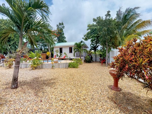 Ambergris Caye Home 1008224