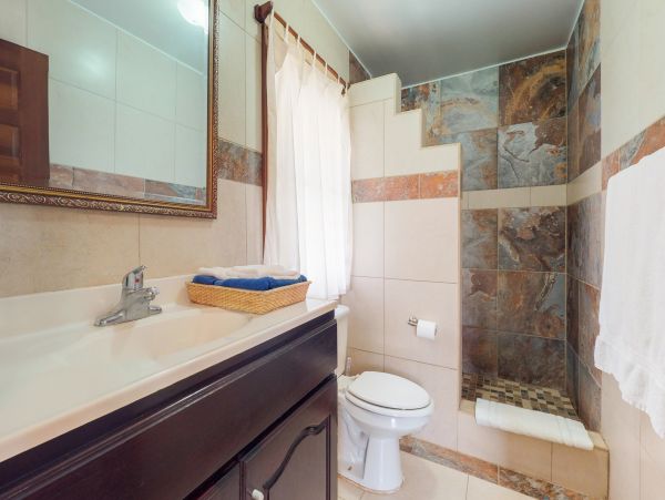 Ambergris Caye Home 1008224
