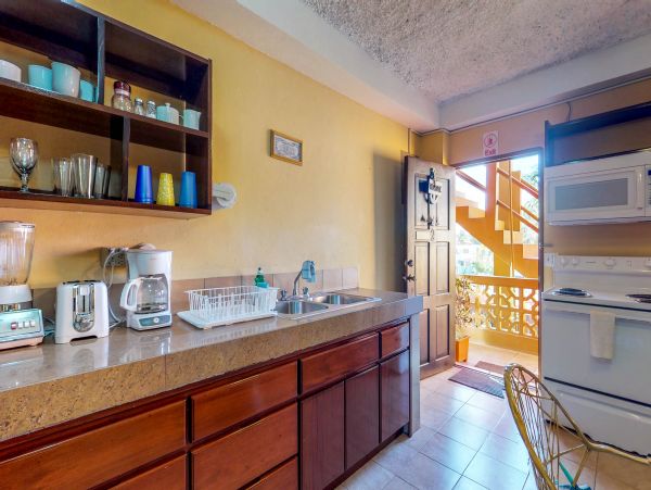 Ambergris Caye Home 1008225