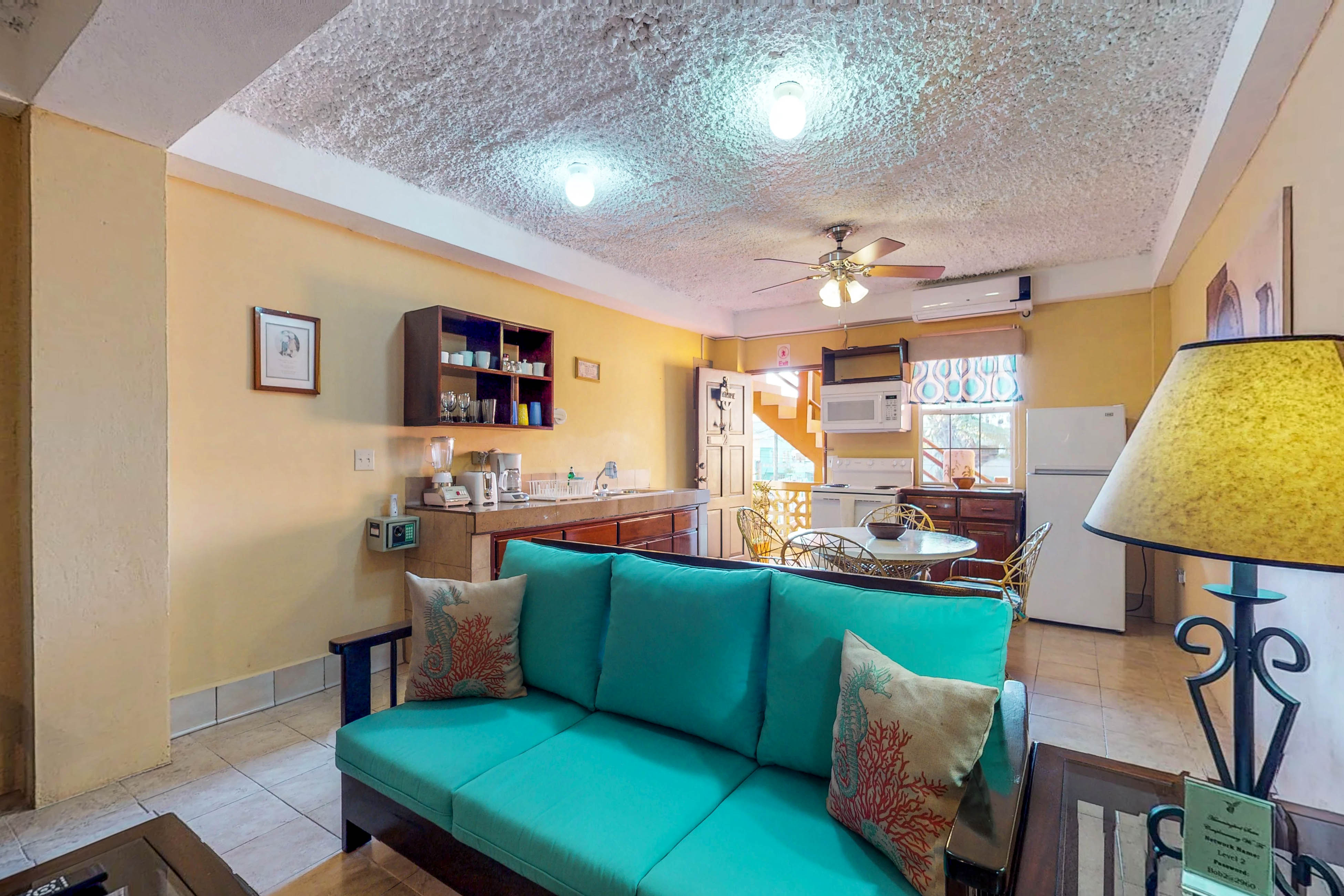 Ambergris Caye Home 1008225