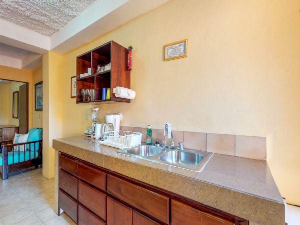 Ambergris Caye Home 1008225