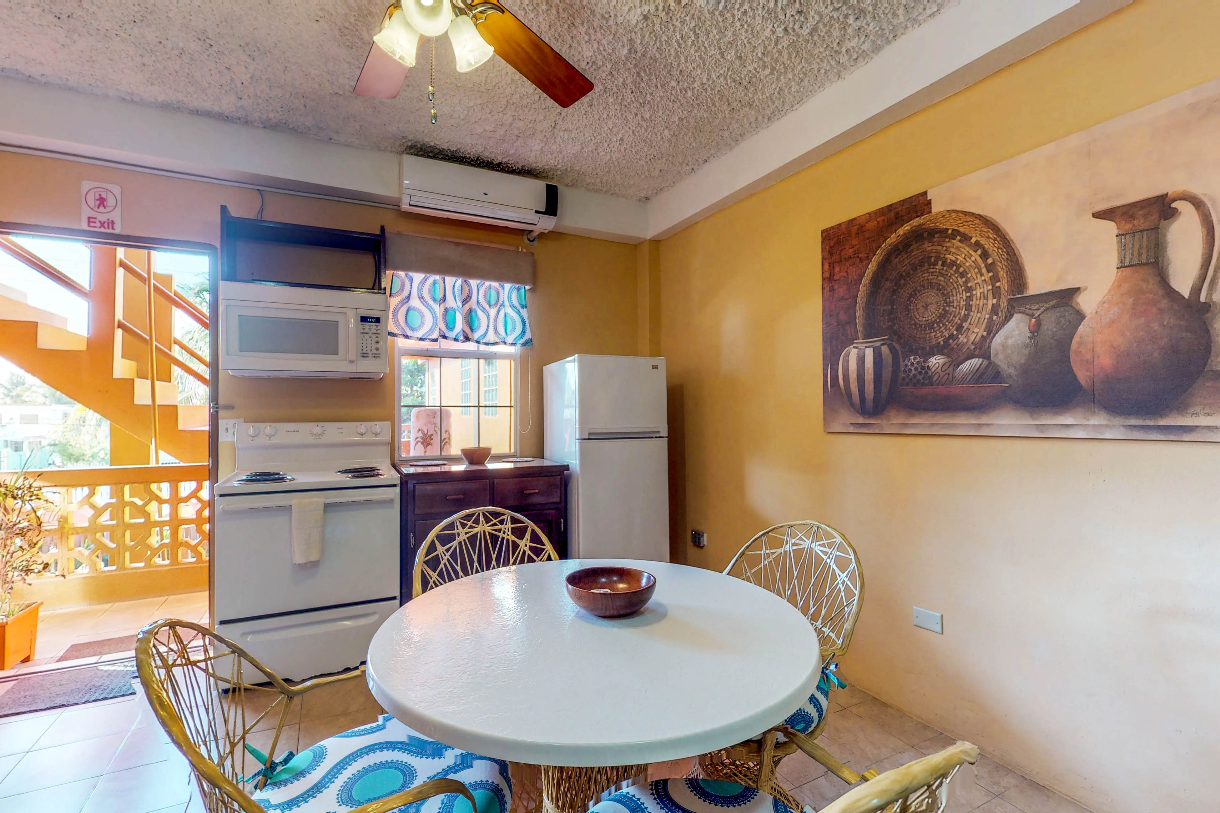 Ambergris Caye Home 1008225