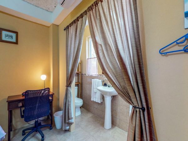 Ambergris Caye Home 1008225
