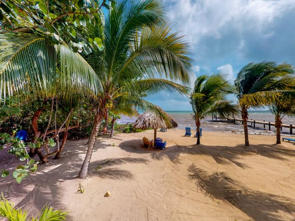 Ambergris Caye Home 1008226