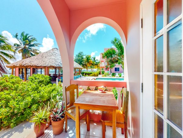 Ambergris Caye Home 1008227