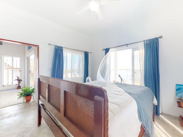 Ambergris Caye Home 1008228