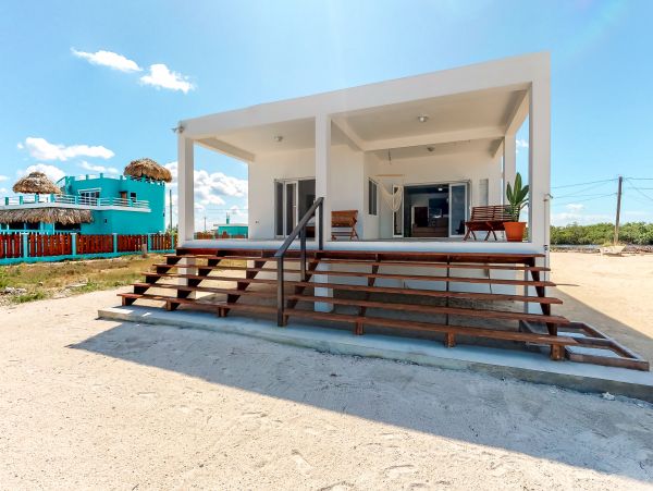 Ambergris Caye Home 1008228
