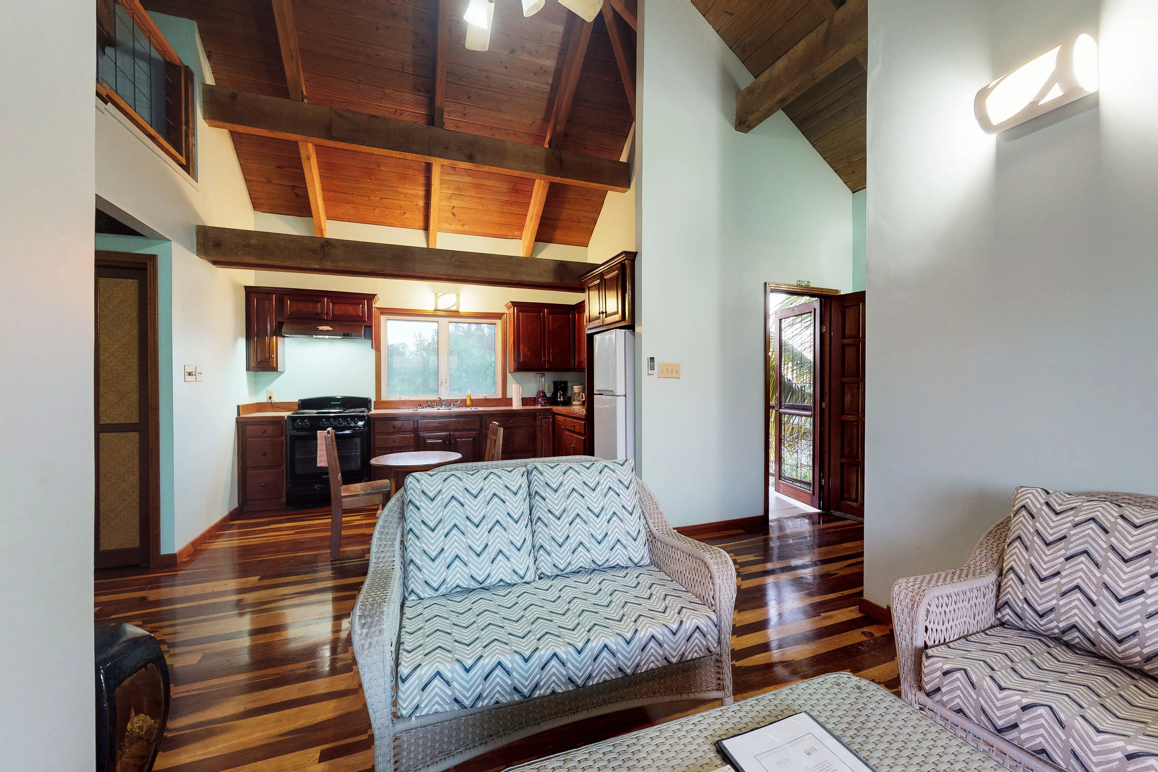 Ambergris Caye Home 1008233