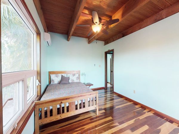 Ambergris Caye Home 1008233