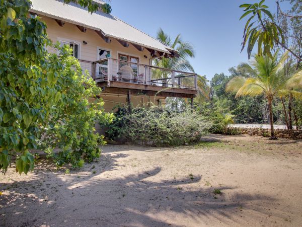 Ambergris Caye Home 1008233