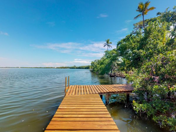 Ambergris Caye Home 1008233