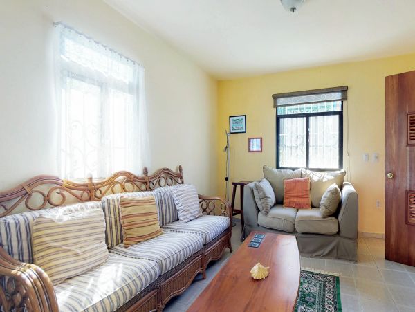 Ambergris Caye Home 1008234