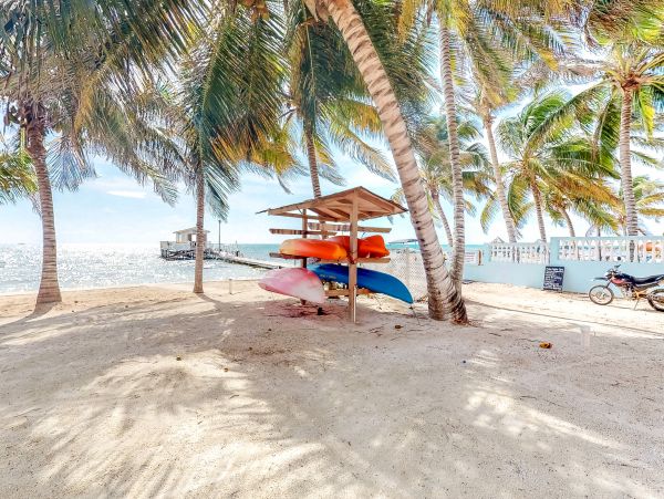 Ambergris Caye Home 1008237