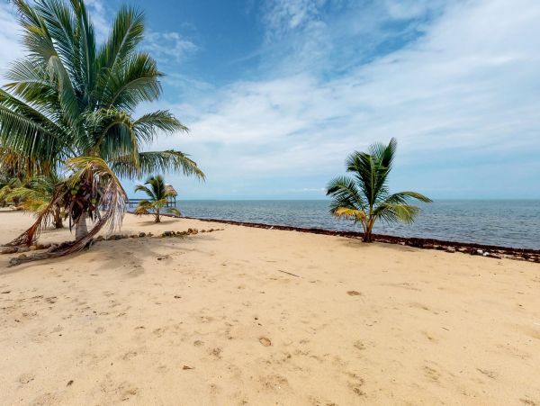 Ambergris Caye Home 1008238