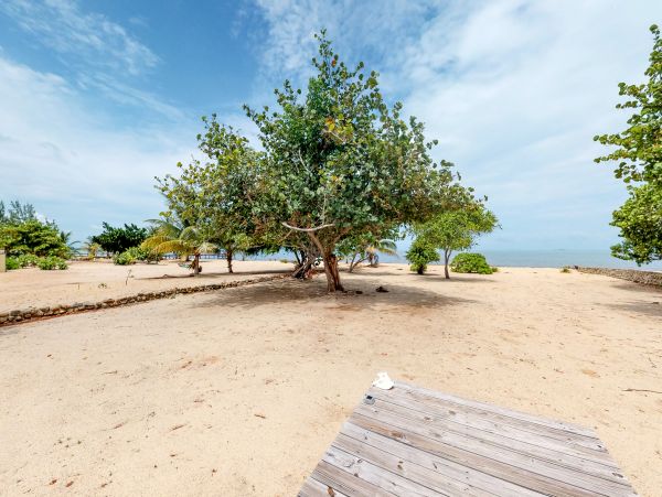 Ambergris Caye Home 1008238