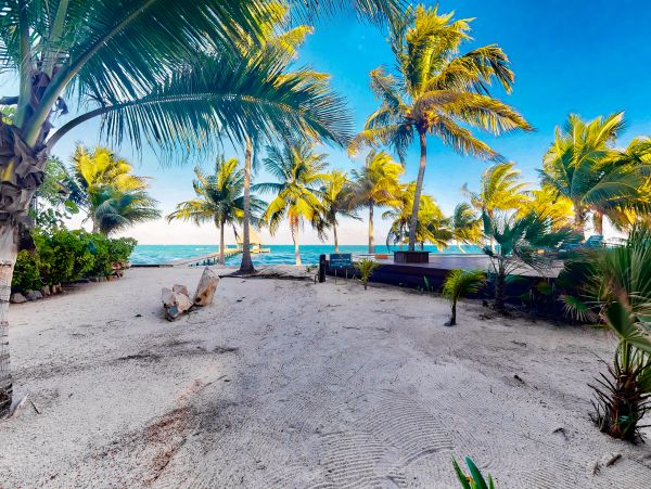 Ambergris Caye Home 1008239