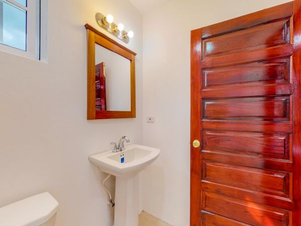 Ambergris Caye Home 1008240