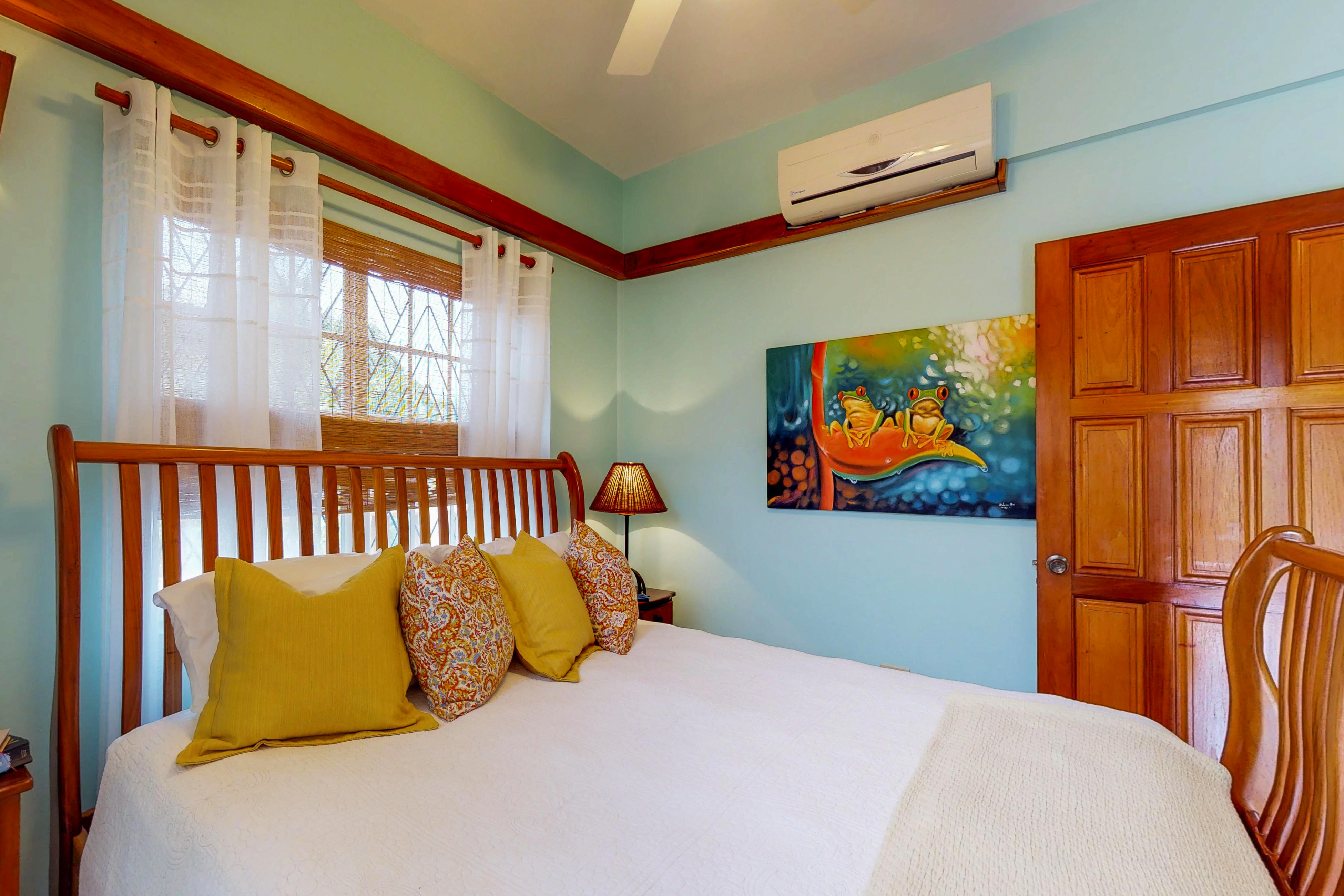 Ambergris Caye Home 1008242