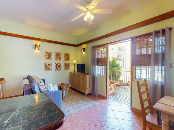 Ambergris Caye Home 1008242