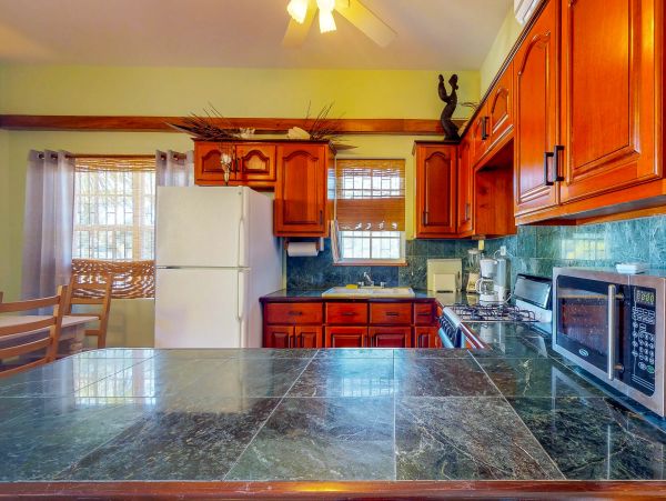 Ambergris Caye Home 1008242