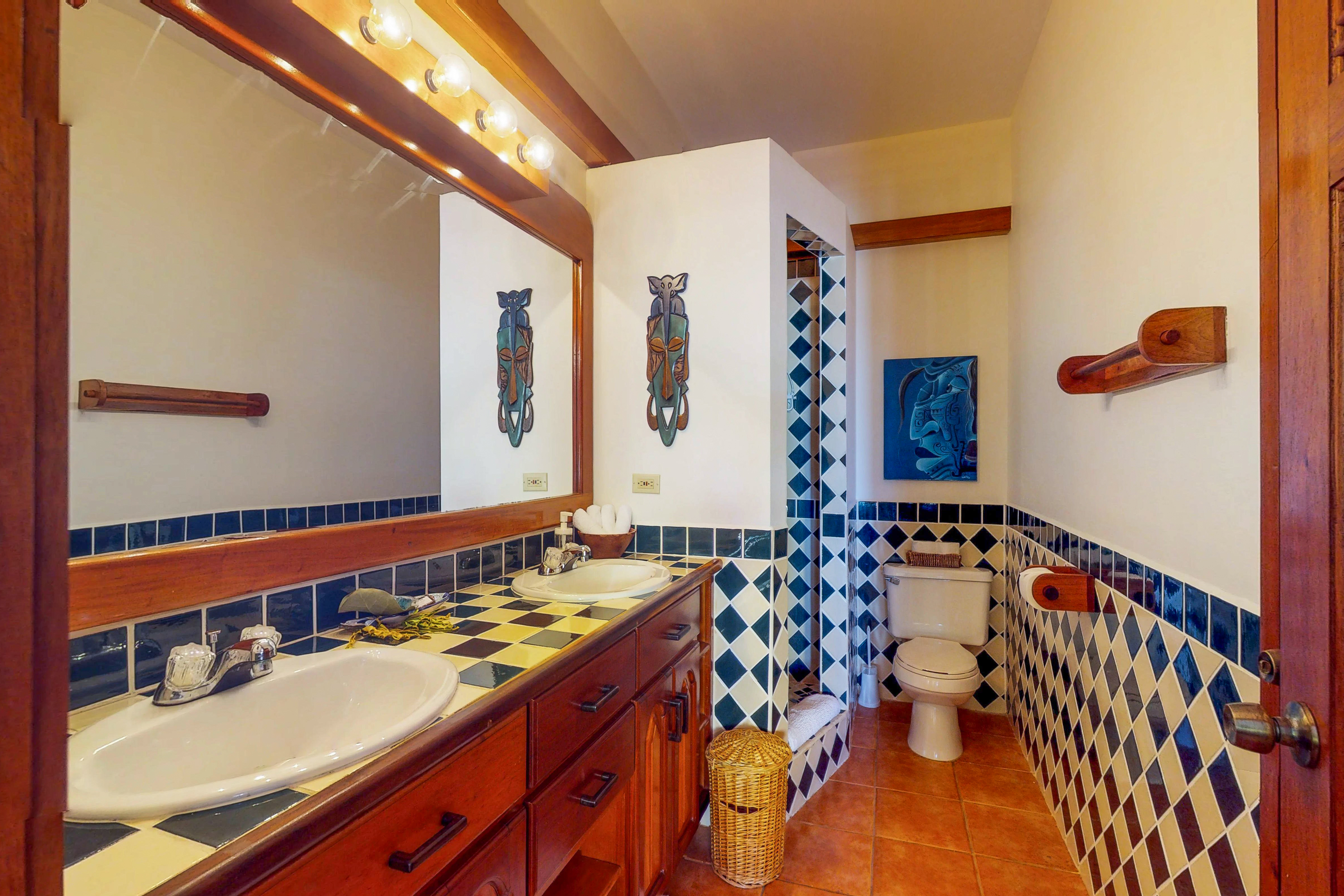 Ambergris Caye Home 1008242