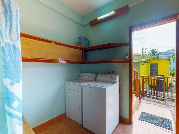 Ambergris Caye Home 1008242