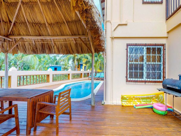 Ambergris Caye Home 1008242