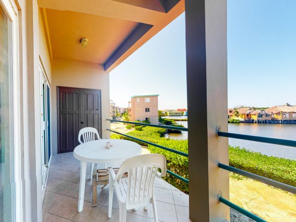 Ambergris Caye Home 1008243