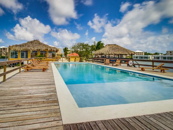 Ambergris Caye Home 1008243