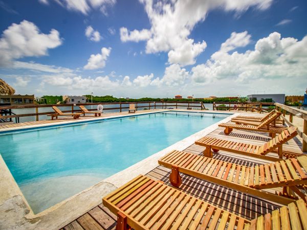 Ambergris Caye Home 1008243