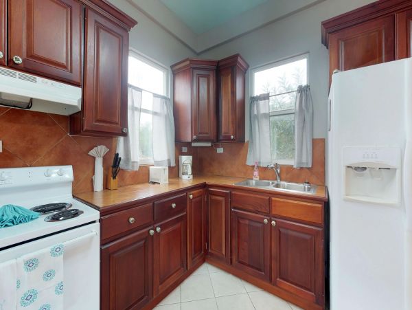 Ambergris Caye Home 1008244