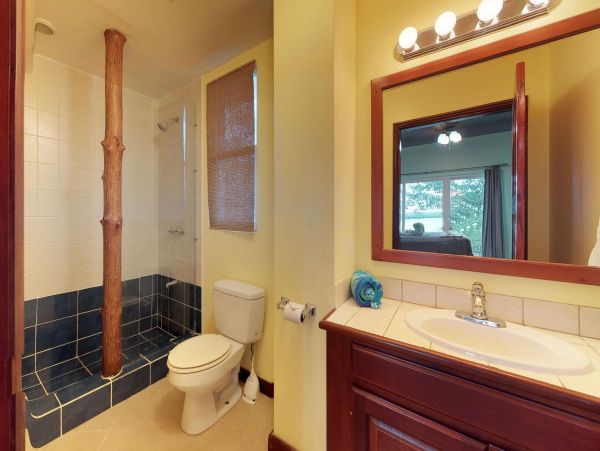 Ambergris Caye Home 1008244