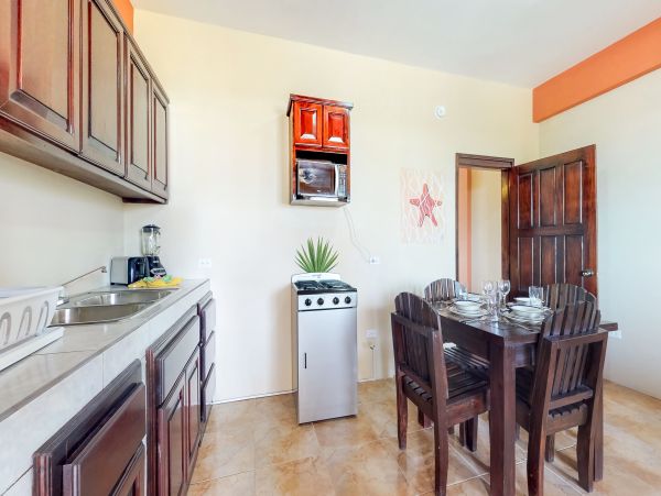 Ambergris Caye Home 1008247