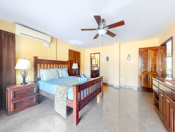 Ambergris Caye Home 1008249