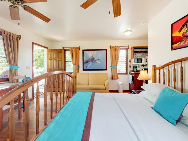 Ambergris Caye Home 1008250