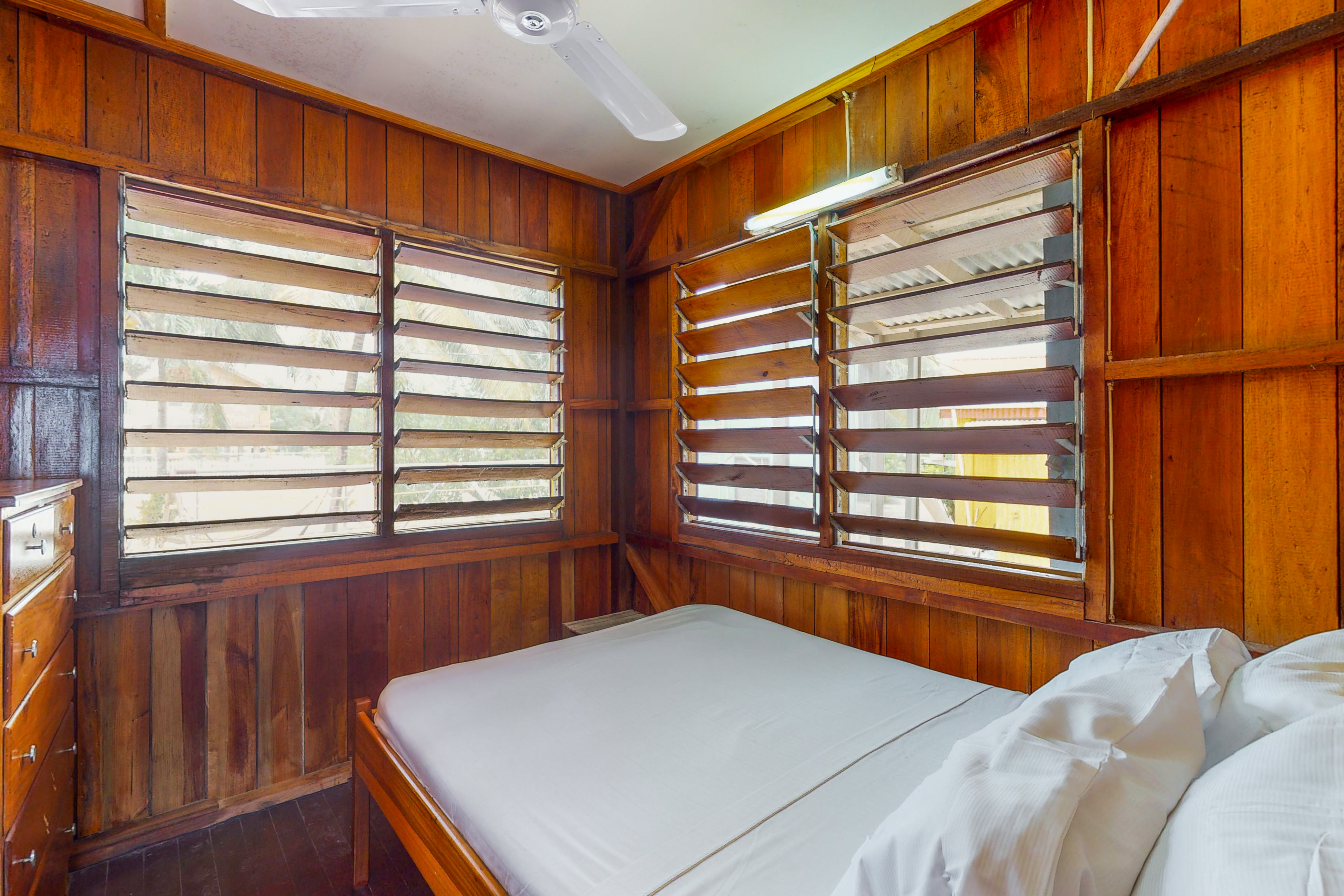 Ambergris Caye Home 1008251