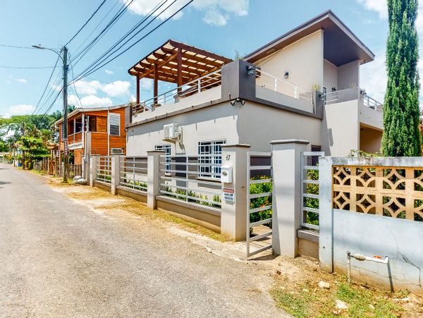 Ambergris Caye Home 1008253