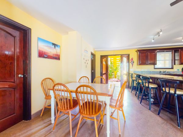 Ambergris Caye Home 1008254