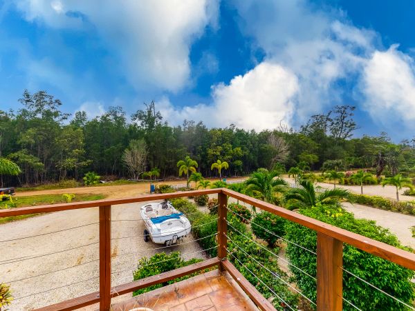 Ambergris Caye Home 1008254