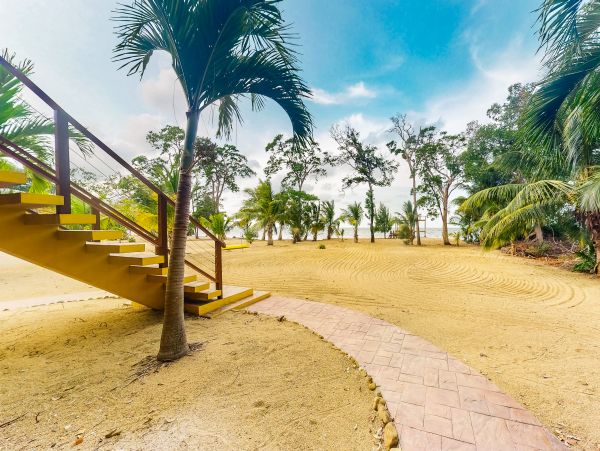 Ambergris Caye Home 1008254