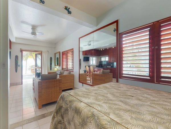 Ambergris Caye Home 1008255