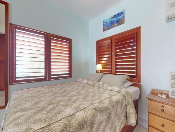 Ambergris Caye Home 1008255
