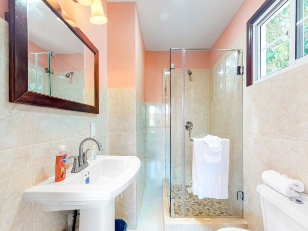 Ambergris Caye Home 1008256