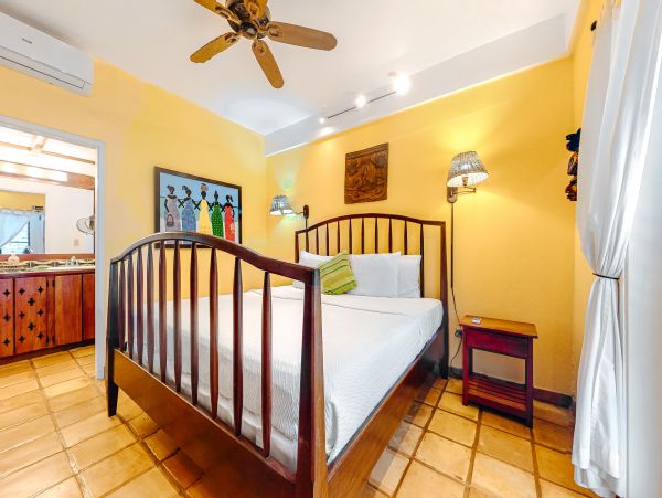 Ambergris Caye Home 1008257