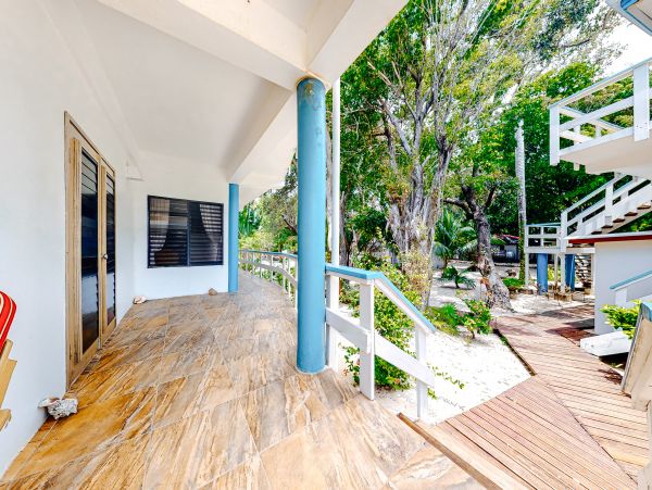 Ambergris Caye Home 1008257