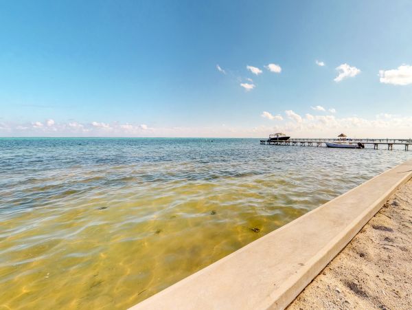 Ambergris Caye Home 1008261